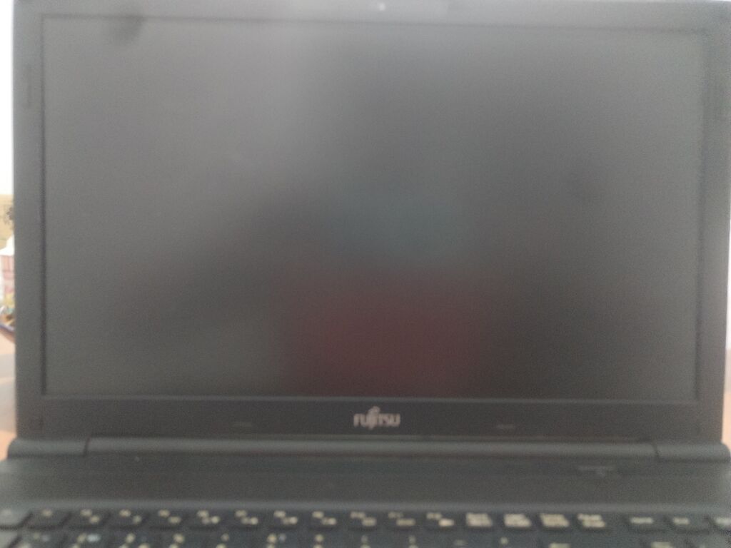 Fujitsu Lifebook A seriyası noutbuk Xüsusiyyətlər: - Ekran: 15.6" mat — Digər notbuklar, Bakı (2)