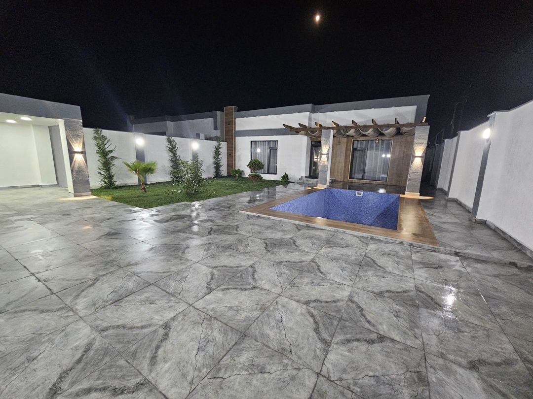 Satılır 4 otaqlı həyət evi/bağ evi 160 m² — Ev, villa, Bakı (10)