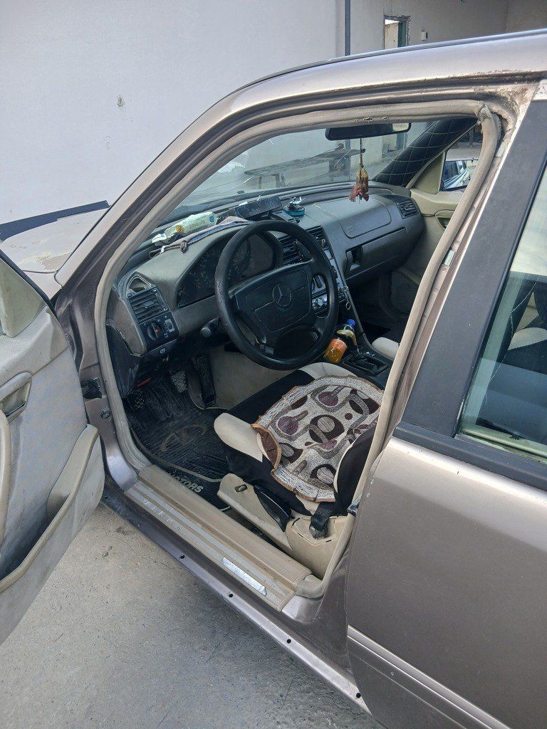 Mercedes C 180, 1.8 L, 1994 il, 550 000 km 38-BX-938 — Avtomobillər, Xızı (3)