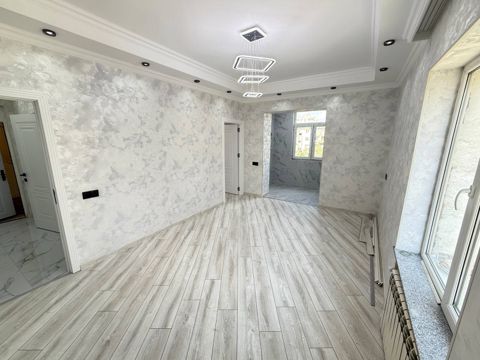 Satılır 2 otaqlı köhnə tikili 35 m² — Bakı