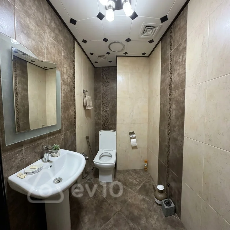 3 otaqlı mənzil, 140 m², Özbəkistan küçəsi — kirayə — Mənzil, Bakı (11)