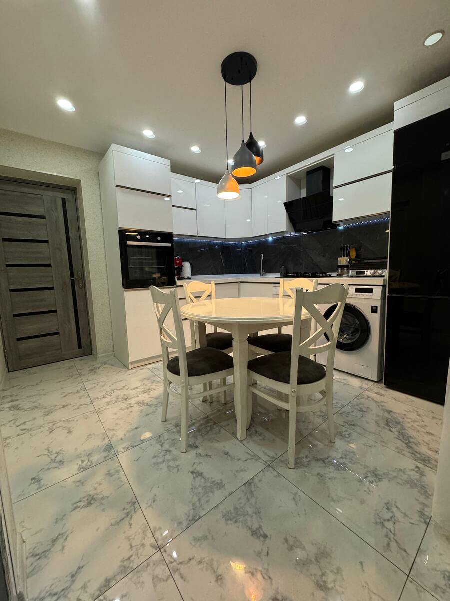 Satılır 5 otaqlı həyət evi/bağ evi 1.5 m² — Ev, villa, Bakı (11)