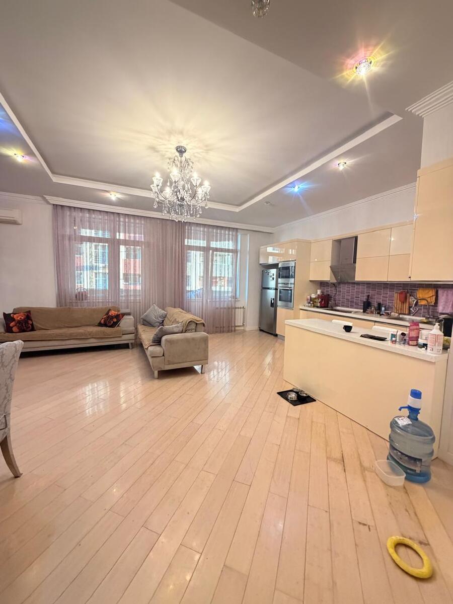Satılır 3 otaqlı yeni tikili 135 m² — Mənzil, Bakı (2)