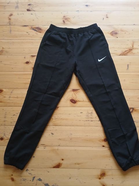 Nike kişi idman şalvarı - Rəng: qara - Model: klassik jogging/track — Bakı