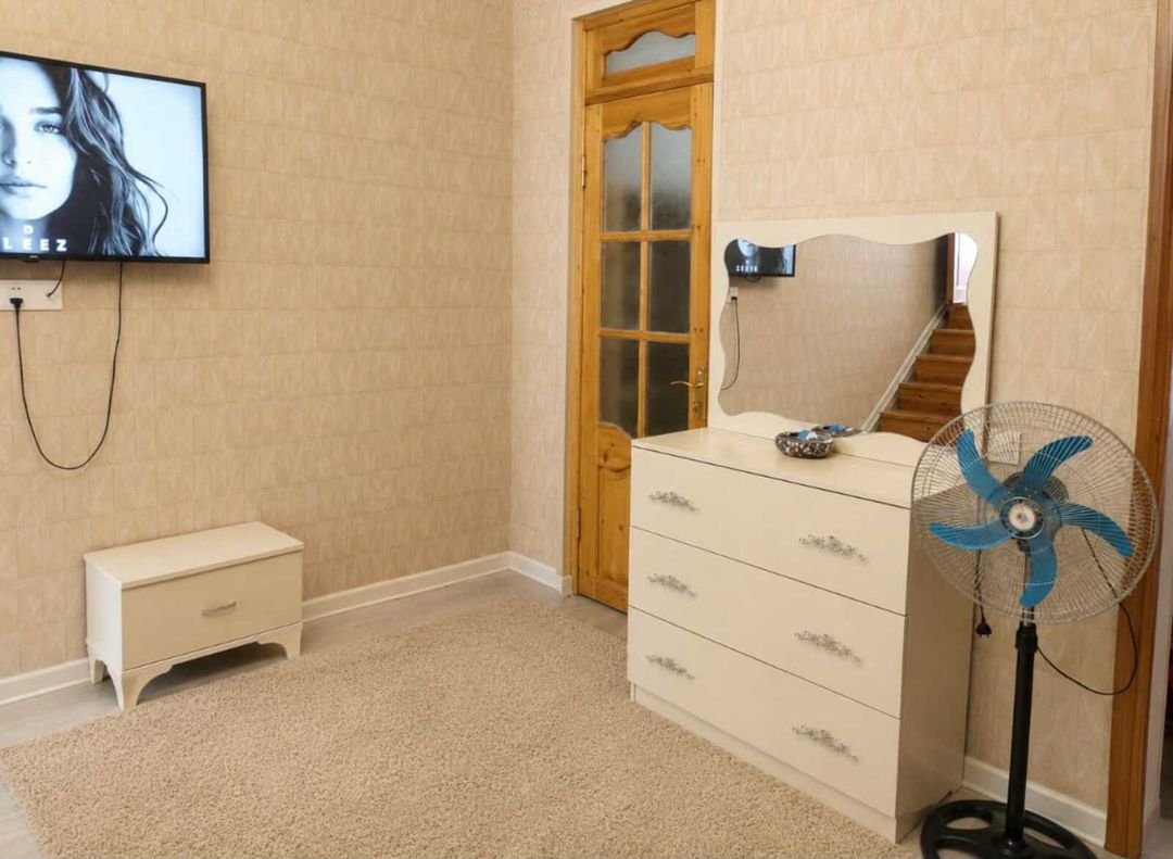 Satılır 2 otaqlı köhnə tikili 65 m² — Mənzil, Bakı (4)