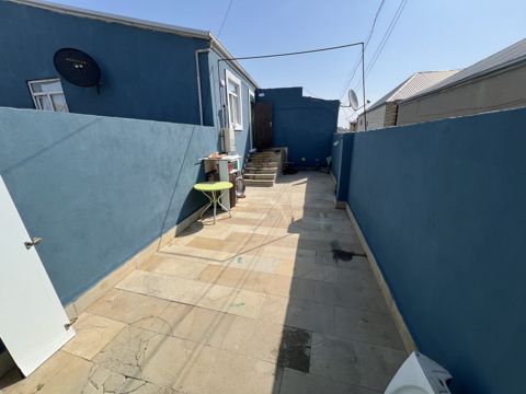 Satılır 2 otaqlı həyət evi/bağ evi 80 m² — Bakı