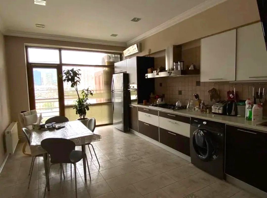 Satılır 3 otaqlı yeni tikili 140 m² — Mənzil, Bakı (9)