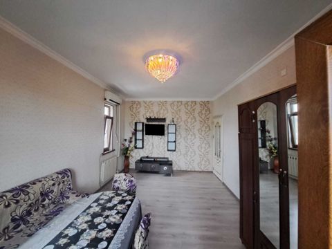 Satılır 2 otaqlı köhnə tikili 40 m² — Bakı