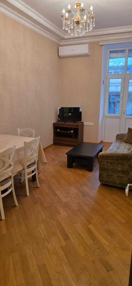 İcarəyə verilir 2 otaqlı köhnə tikili 80 m² — Mənzil, Bakı (6)