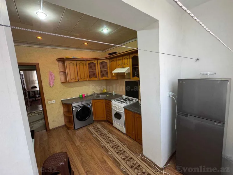 Kirayə verilir 3 otaqlı Mənzil Köhnə tikili 70 m² Bakı, Nəsimi r., 8 Noyabr m — Bakı