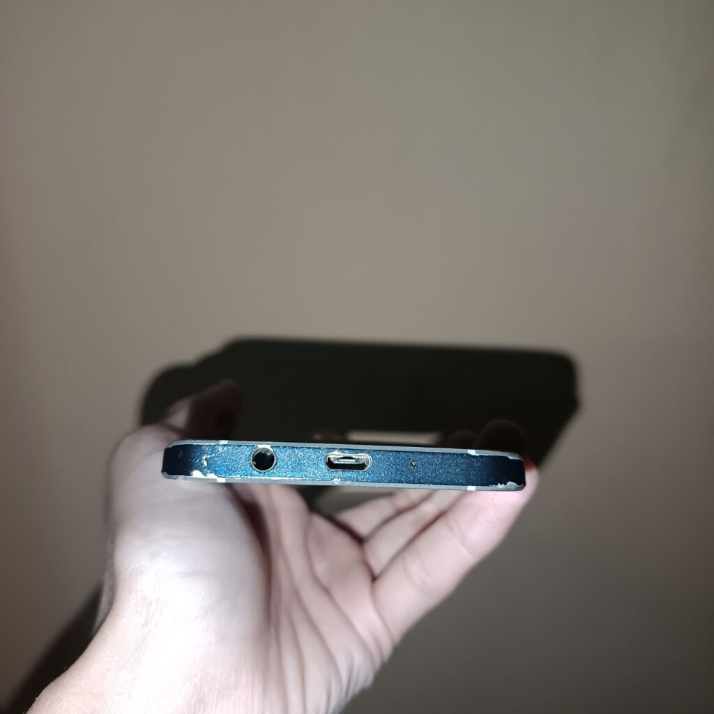 Samsung Galaxy A3, 16 GB, rəng - Göy — Samsung, Şamaxı (5)