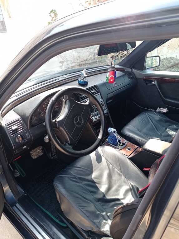 Mercedes C 250, 2.5 L, 1997 il, 275 000 km 77-CL-426 — Avtomobillər, Bakı (2)