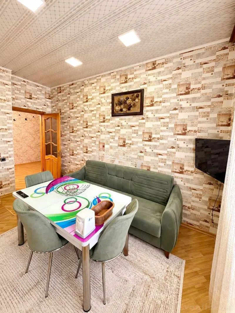 Satılır 3 otaqlı Mənzil Yeni tikili 130 m² Bakı, Yasamal r., İnşaatçılar m — Mənzil, Bakı (5)