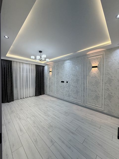 Satılır 2 otaqlı köhnə tikili 70 m² — Bakı