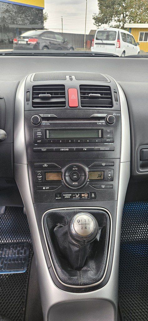 Toyota Auris, 1.4 L, 2011 il, 260 000 km — Avtomobillər, Masallı (12)