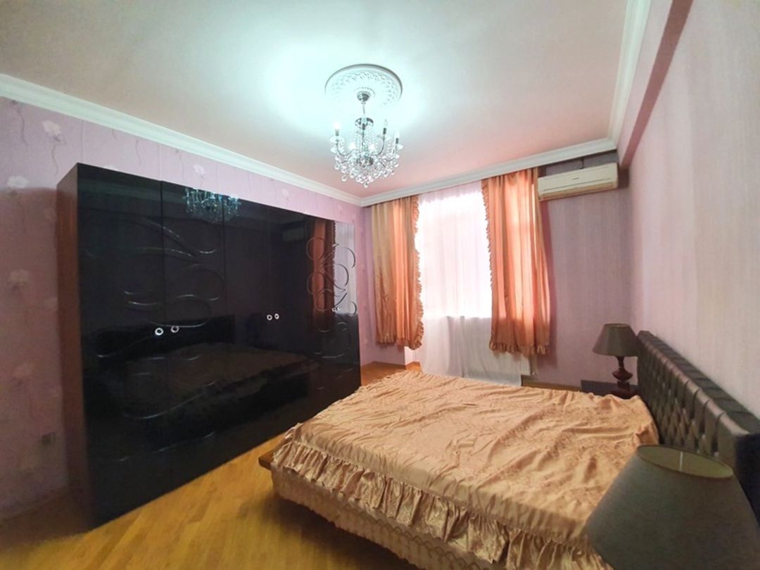 Satılır 4 otaqlı yeni tikili 170 m² — Mənzil, Bakı (10)