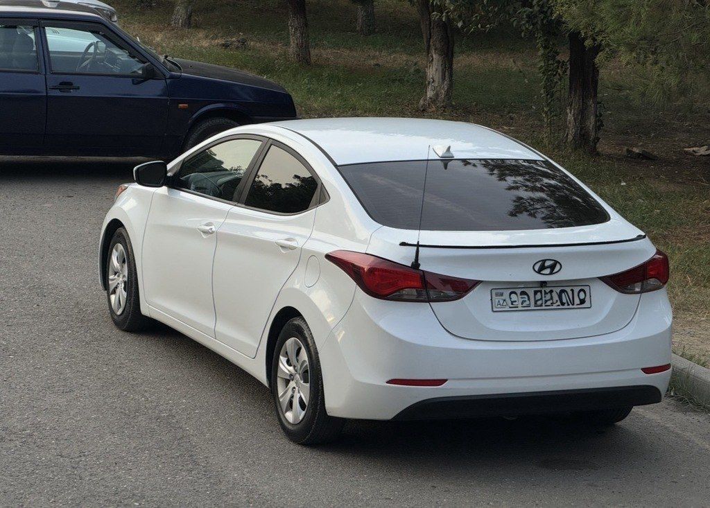 Hyundai Elantra, 1.8 L, 2015 il, 165 000 km — Avtomobillər, Gəncə (3)
