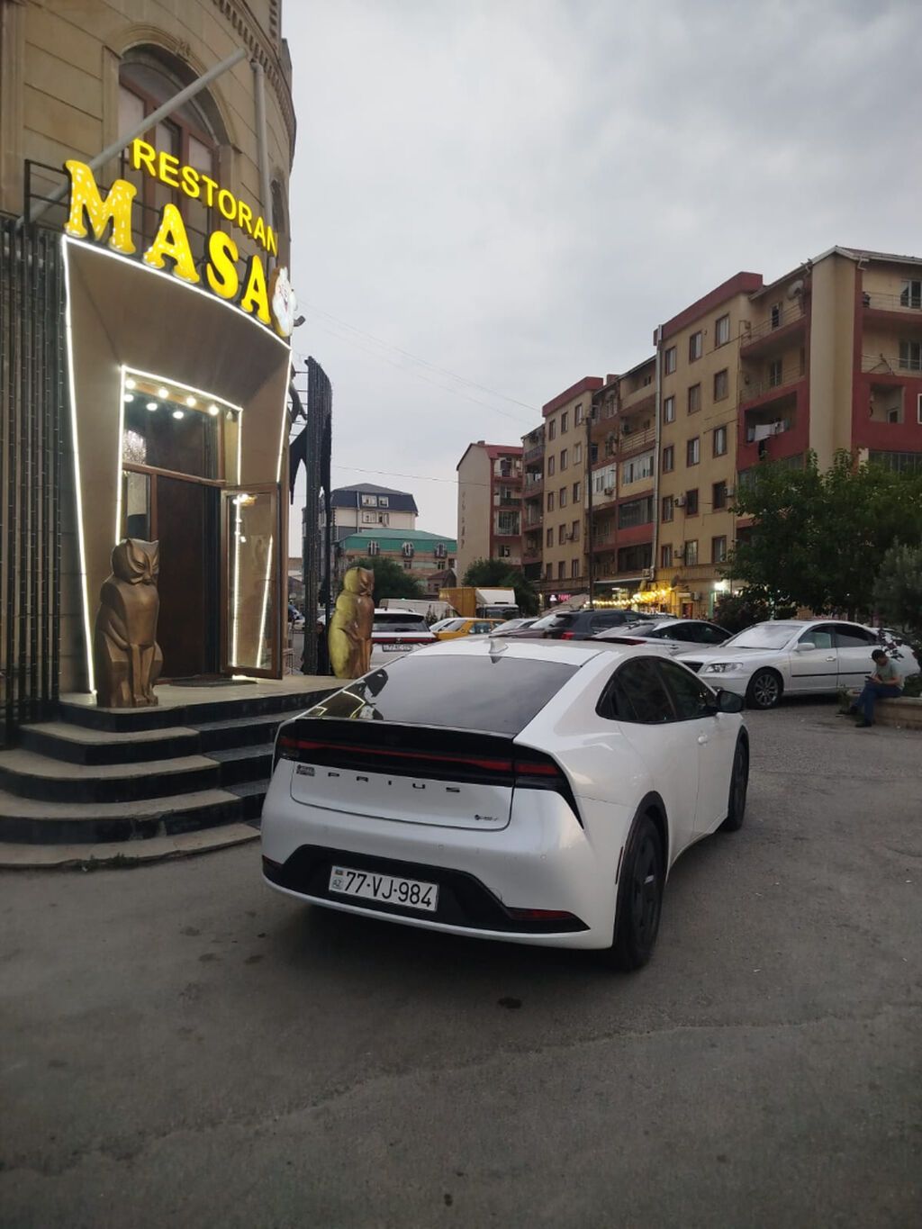 Toyota Prius: 2 l 2024 il Sedan 77-VJ-984 — Avtomobillər, Bakı (9)