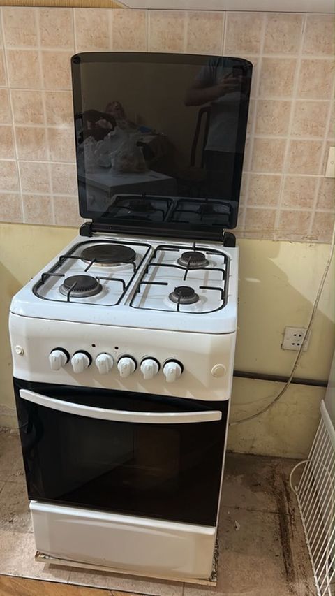 Qaz plitəsi və soba kombinə - 4 ocaq gözlü panel: 3 qaz gözüyü + 1 — Bakı