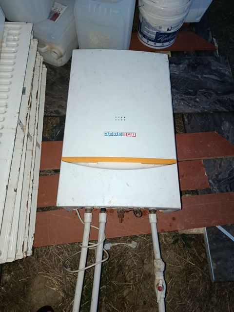 Novahot divar tipli qazla işləyən su qızdırıcısı və radiator panelləri — Xırdalan