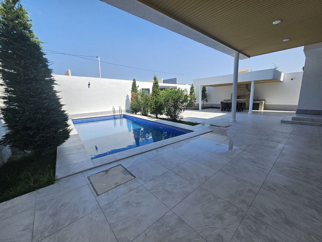 Satılır 4 otaqlı həyət evi/bağ evi 180 m² — Ev, villa, Bakı (4)