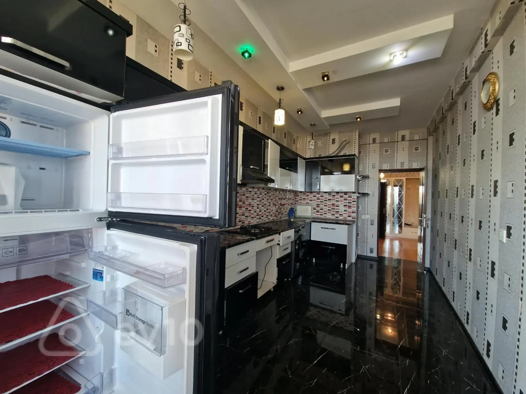 3 otaqlı mənzil, 150 m², Elşən Süleymanov küçəsi — kirayə — Mənzil, Bakı (9)