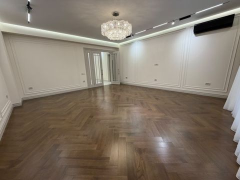 Satılır 4 otaqlı yeni tikili 190 m² — Bakı
