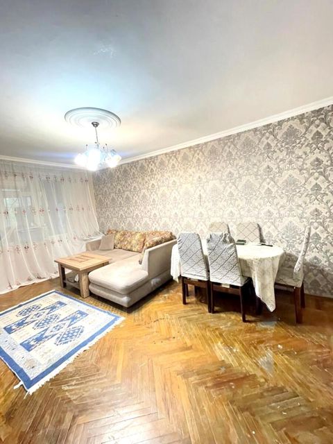 Satılır 3 otaqlı köhnə tikili 75 m² — Bakı