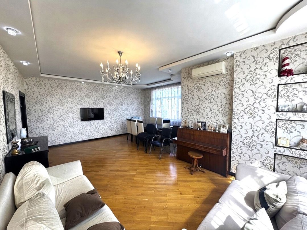 Satılır 3 otaqlı yeni tikili 130 m² — Mənzil, Bakı (2)