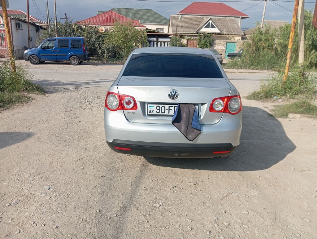 Volkswagen Jetta: 1.6 l 2008 il Sedan — Avtomobillər, Digah (2)