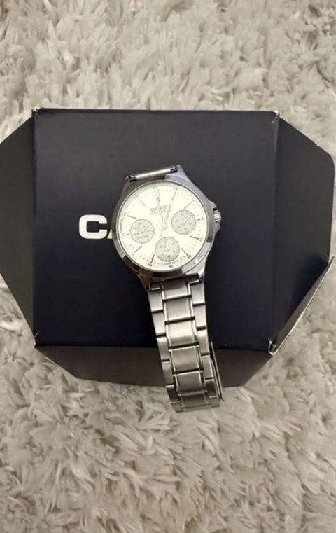 Casio kişi qol saatı - Marka/model: Casio (klassik xronoqraf tərzi) — Bakı