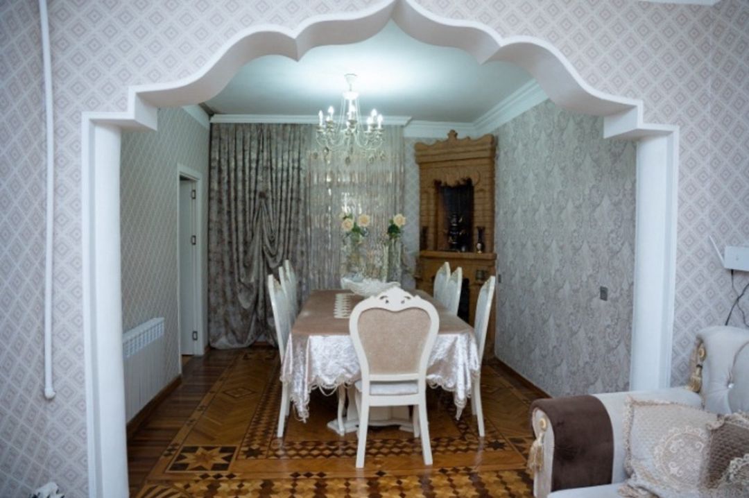 Satılır 5 otaqlı köhnə tikili 125 m² — Mənzil, Bakı (2)