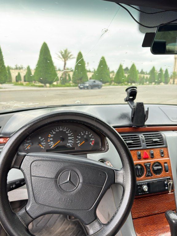 Mercedes E 240, 2.4 L, 1998 il, 470 000 km 90-EG-508 — Avtomobillər, Gəncə (10)