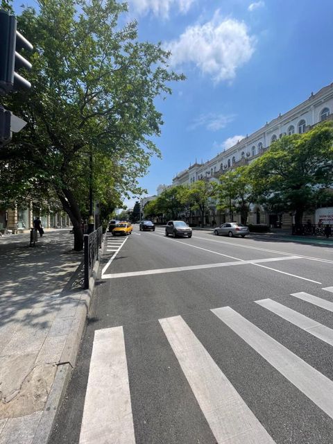 Satılır obyekt 80 m² — Bakı