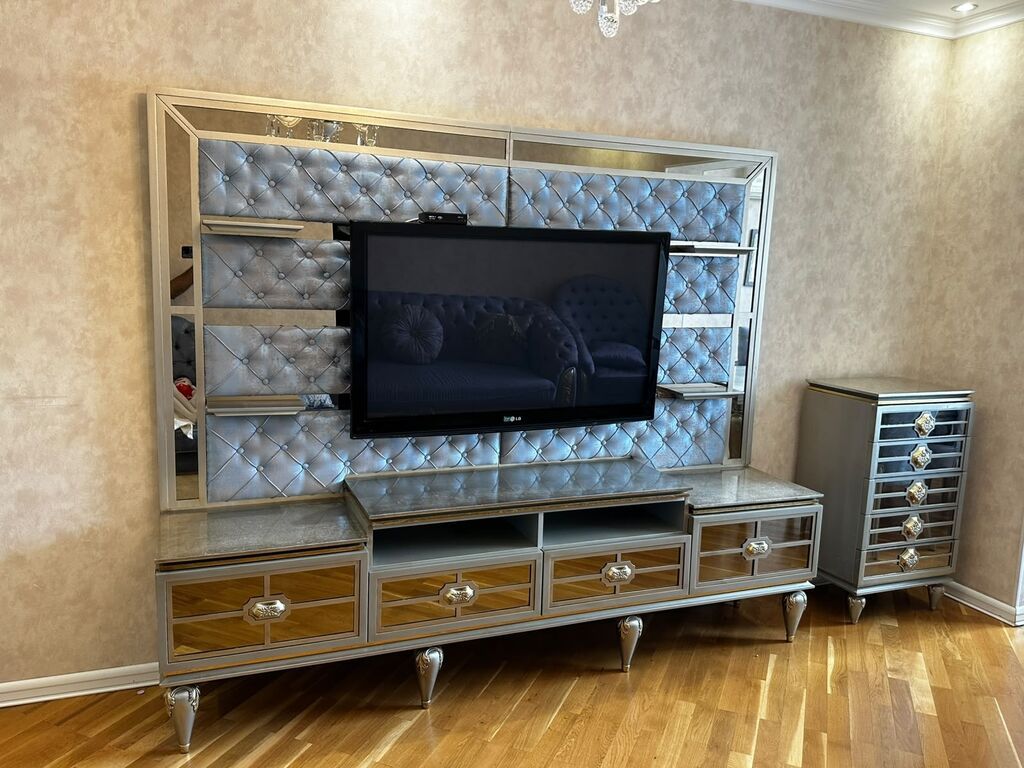 Gümüş tonlarda klassik-lüks üslubda qonaq otağı dəsti Tərkibi: - TV — Qonaq otağı üçün, Bakı (4)