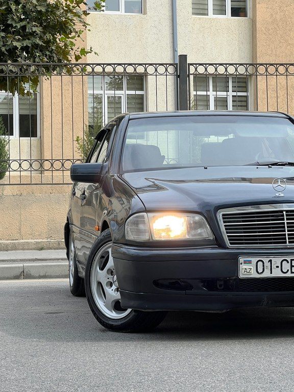 Mercedes C 200, 2.0 L, 1997 il, 558 545 km 01-CE-366 — Avtomobillər, Bakı (2)