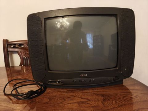 Akaı katod-şüa lampalı (CRT) televizor - Ekran: təxminən 14–15 düym — Bakı