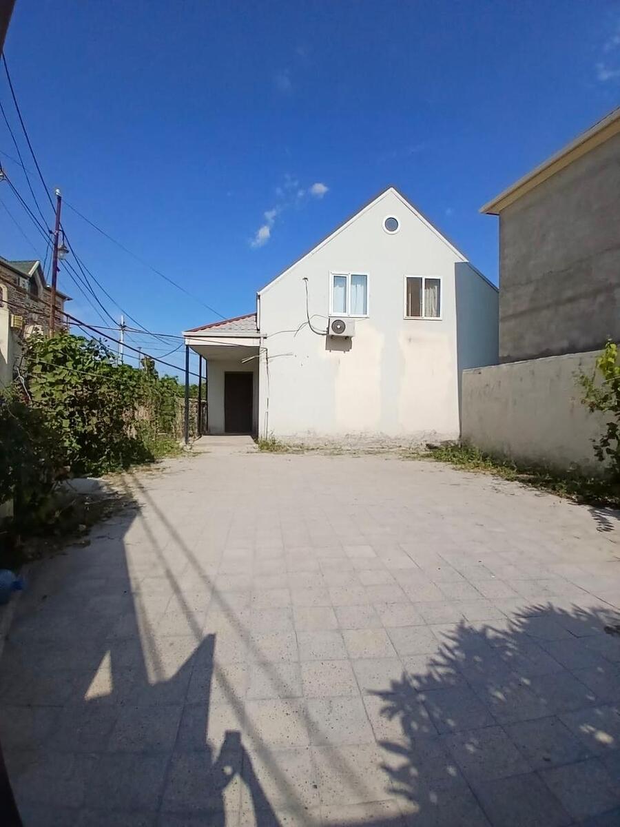 Satılır 4 otaqlı həyət evi/bağ evi 160 m² — Ev, villa, Bakı (2)