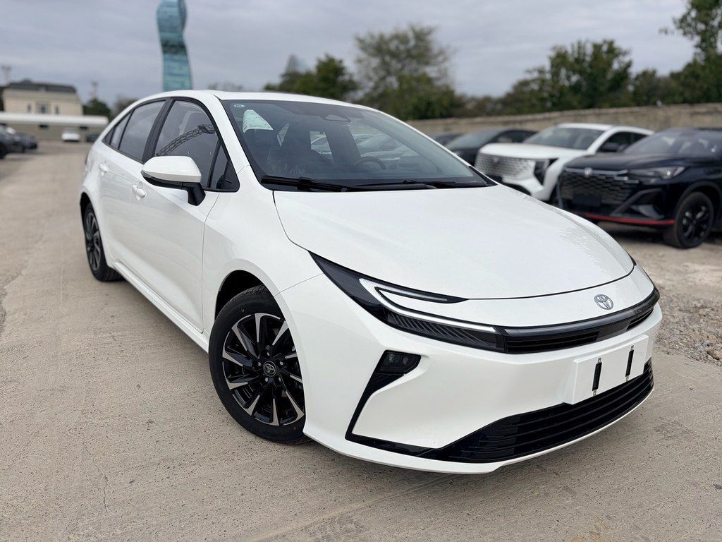 Toyota Corolla, 1.8 L, 0.85 kWh, 2026 il, yeni — Avtomobillər, Bakı (3)