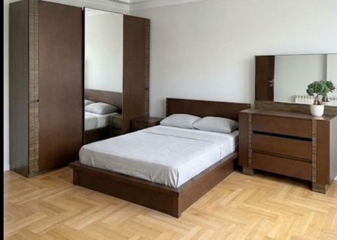 Yatag Desti satılır 380 manata.turkiyenindi Taxt 2.30*2.20 Dolab eni — Digah