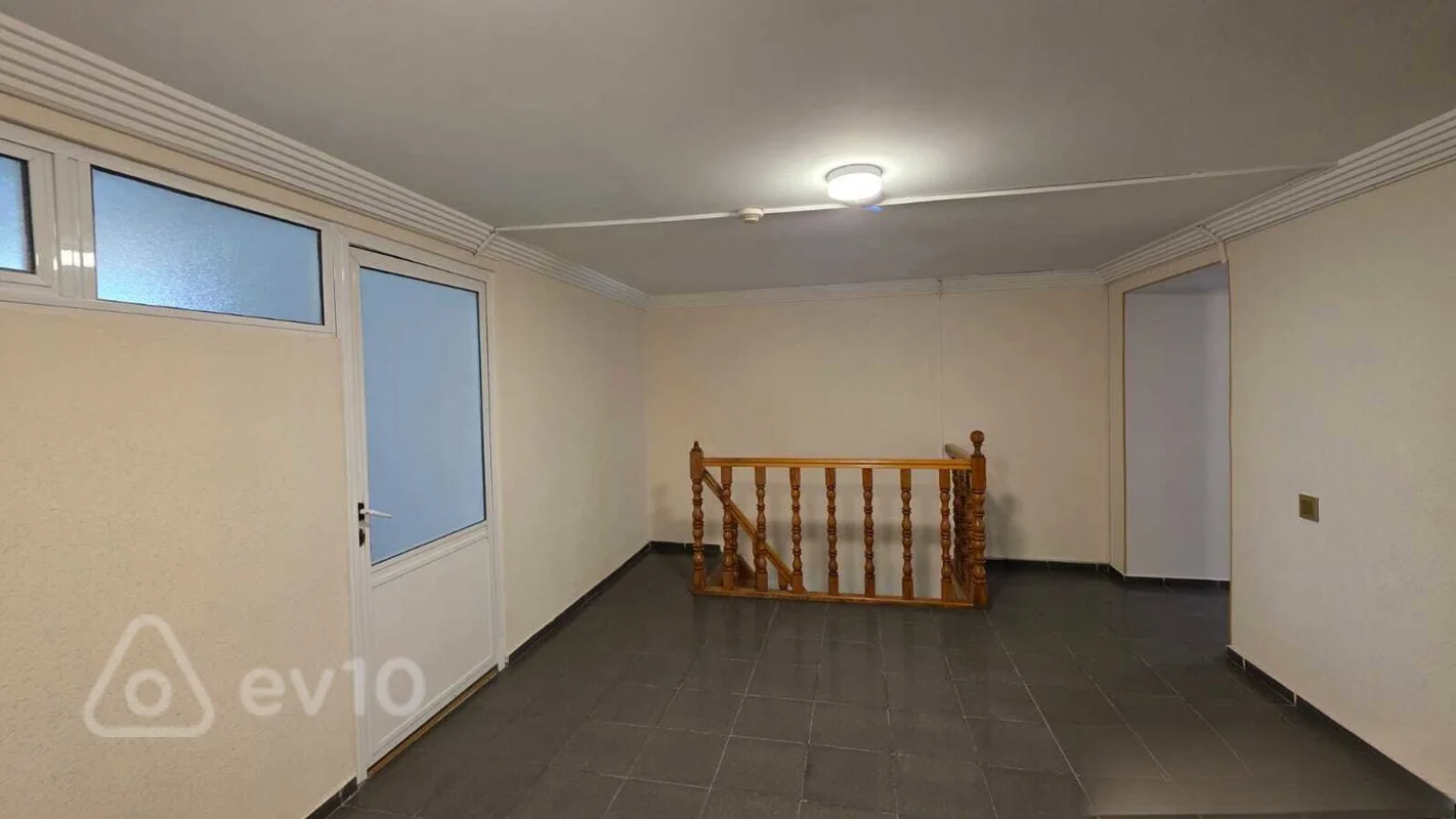 Obyekt, 200 m², 28 MAY Metro Yaxınlığı — kirayə — Əmlak, Bakı (7)