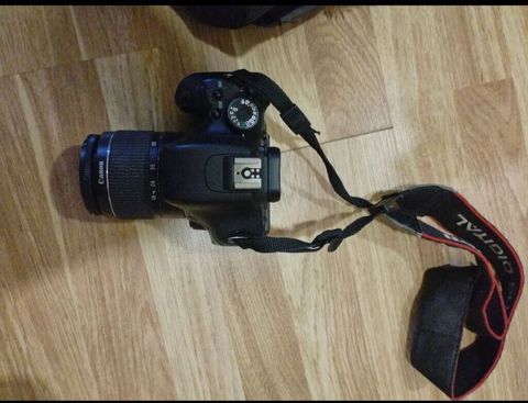 Canon EOS 600D Dslr fotoaparat + EF-S 18-55mm obyektiv - Modell — Bakı