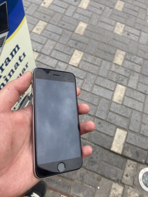 IPhone 6, 16 GB, Space Gray, Barmaq izi — Sumqayıt