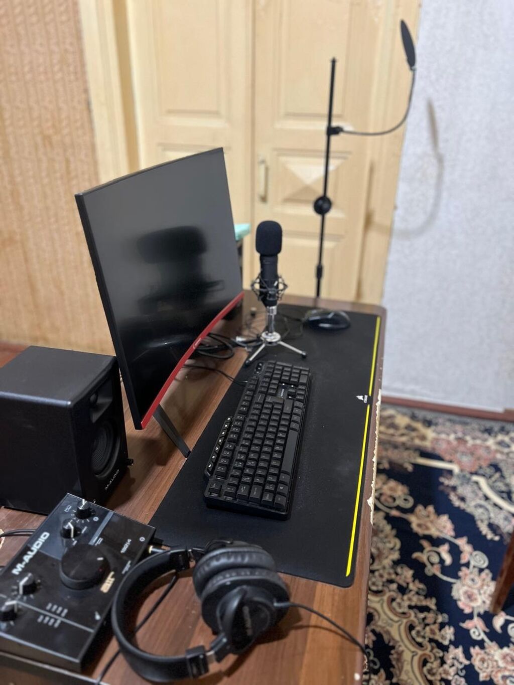 Səs yazısı və yayım üçün tam masaüstü set Tərkib: - Gaming stolüstü — Masaüstü kompüterlər, Digah (5)
