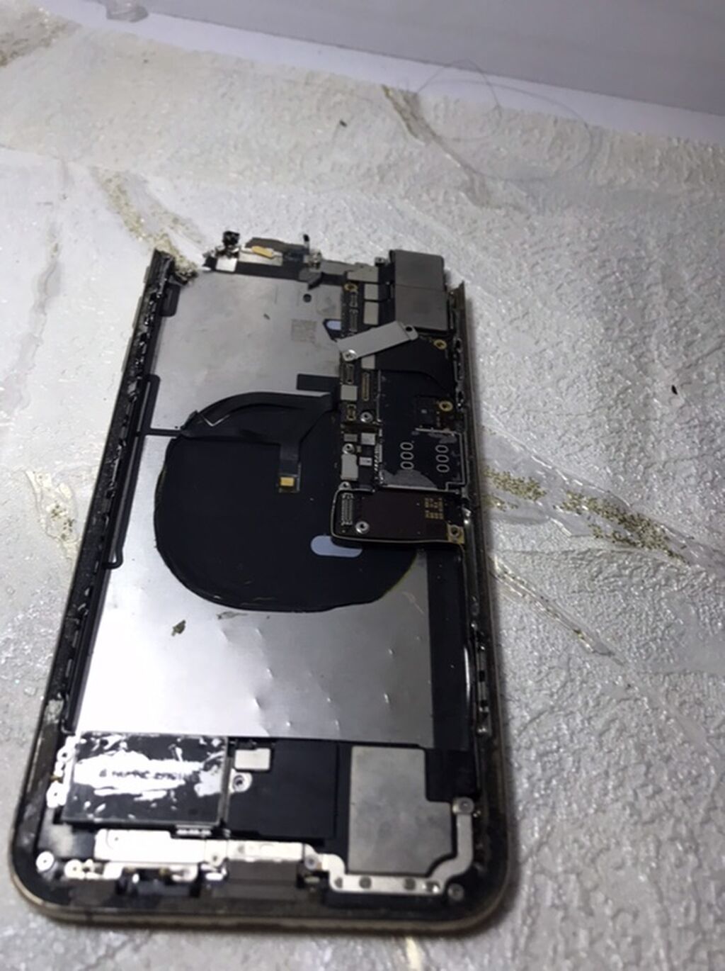 Bu iPhone xsmax di 256 yaddash Amma. iCloudadi bele ishtiyir bypass — Smartfon ehtiyat hissələri, Bakı (2)