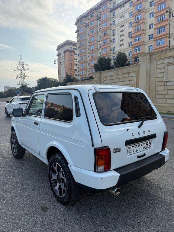 Lada (VAZ) Niva, 1.7 L, 2024 il, 38 500 km — Avtomobillər, Bakı (4)