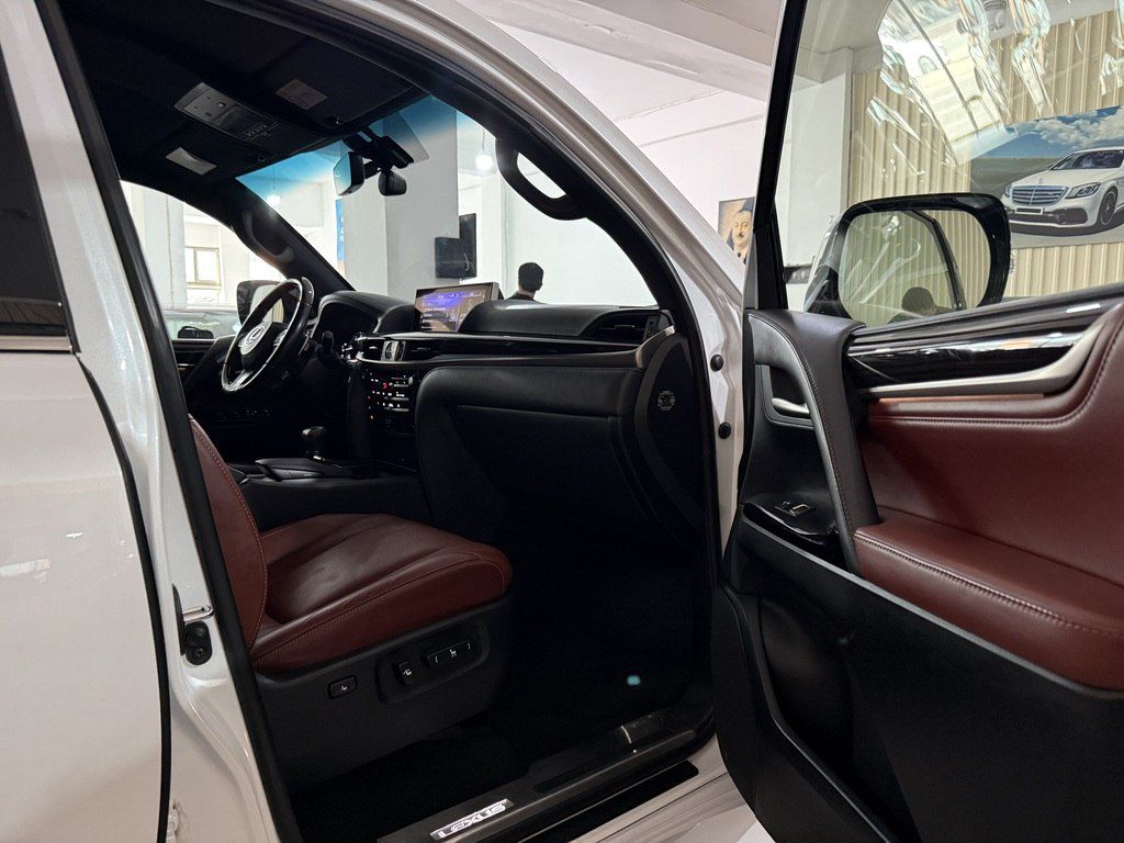 Lexus LX 450d, 4.5 L, 2018 il, 156 200 km — Avtomobillər, Bakı (10)