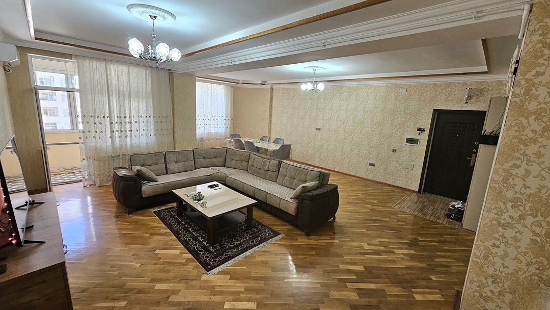 Satılır 3 otaqlı yeni tikili 130 m² — Mənzil, Bakı (2)