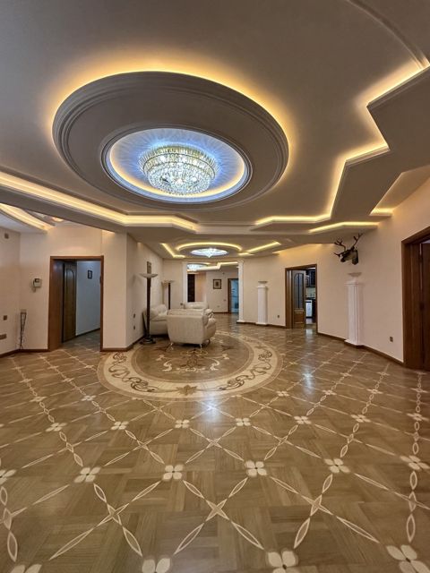 Satılır 6 otaqlı yeni tikili 555 m² — Bakı