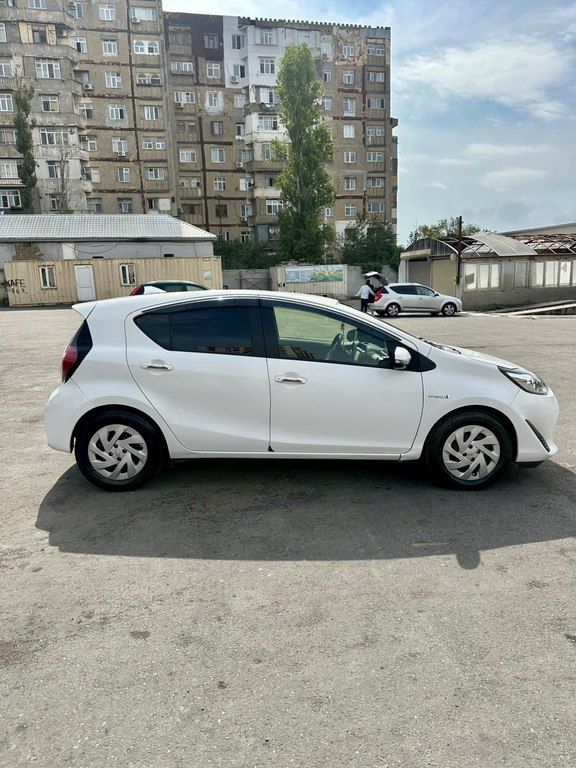 Toyota Aqua, 1.5 L, 0.87 kWh, 2018 il, 159 000 km — Avtomobillər, Bakı (4)